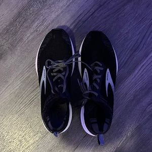 never worn Brooks running shoes, size 11 woman